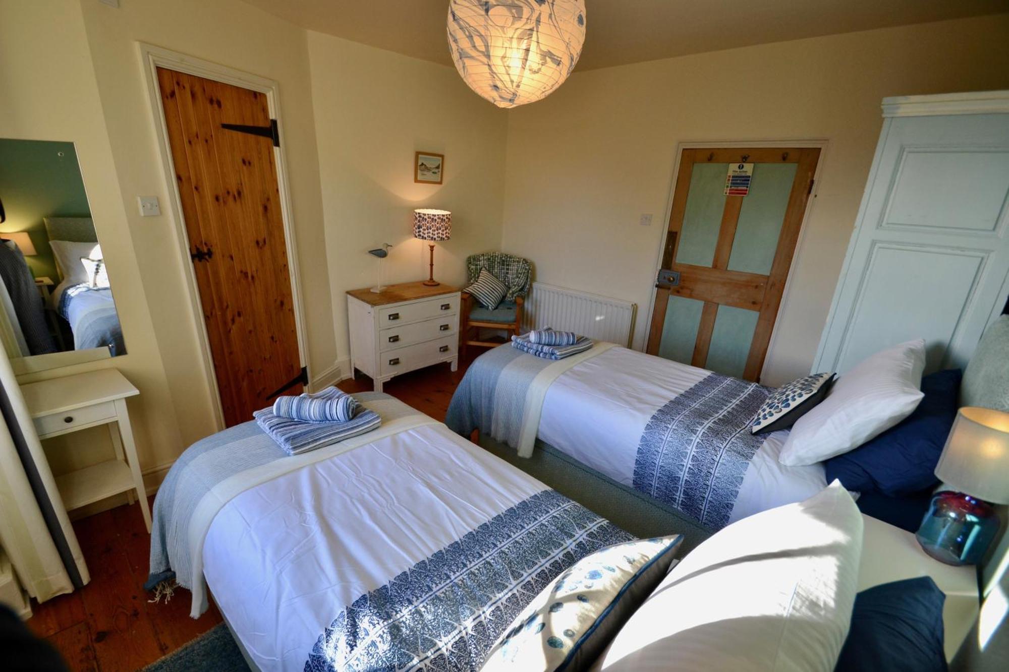 Holwell Holistic Retreat Bed & Breakfast Barnstaple Room photo